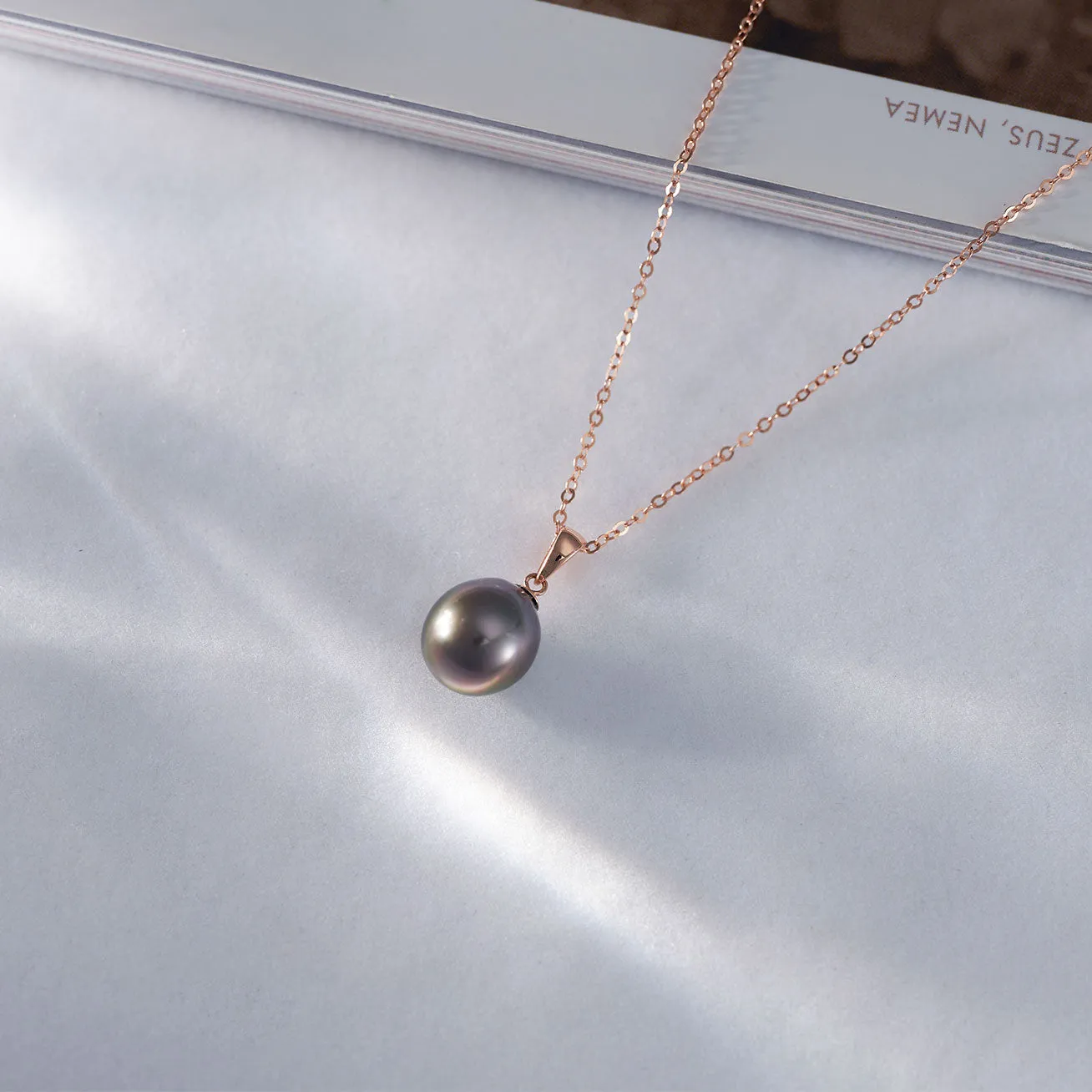 18K Solid Gold Saltwater Tahitian Pearl Necklace KN00179