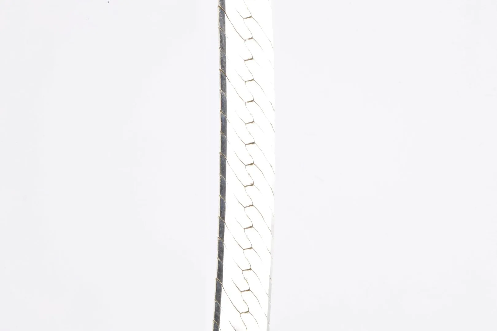 18" 925 Silver Herringbone Chain (15.67g.)