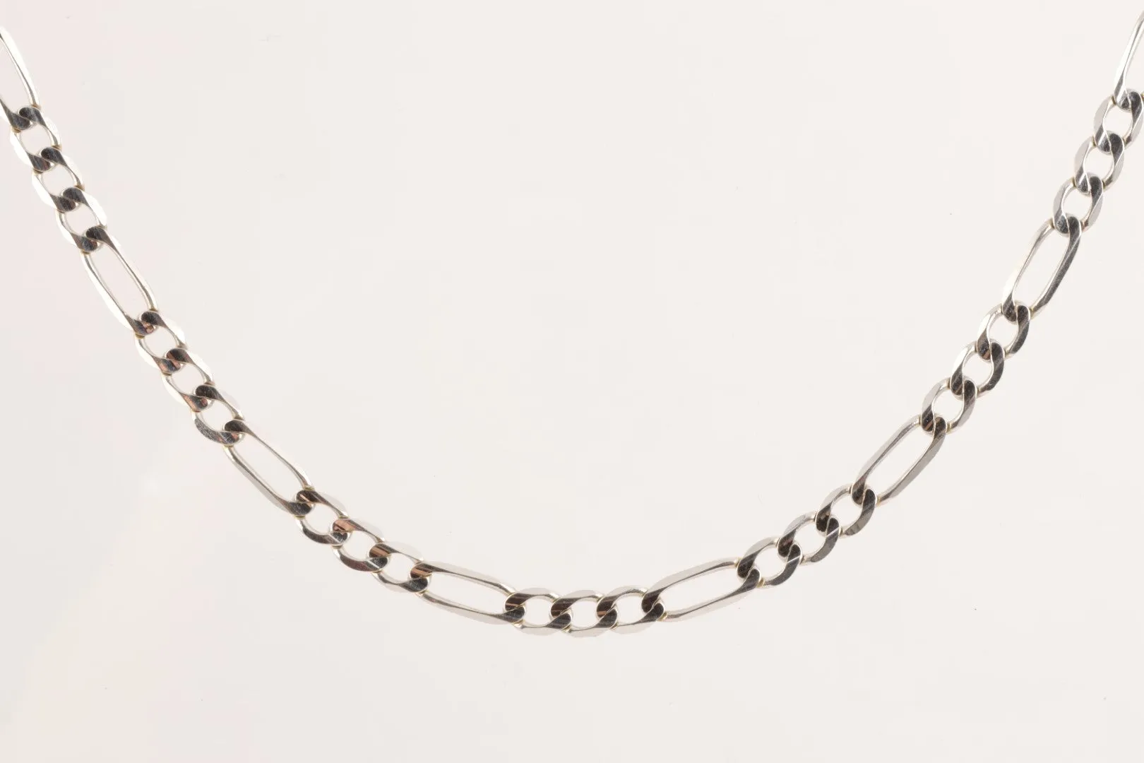 20.5" 10k White Gold Figaro Chain Necklace (10.24g.)