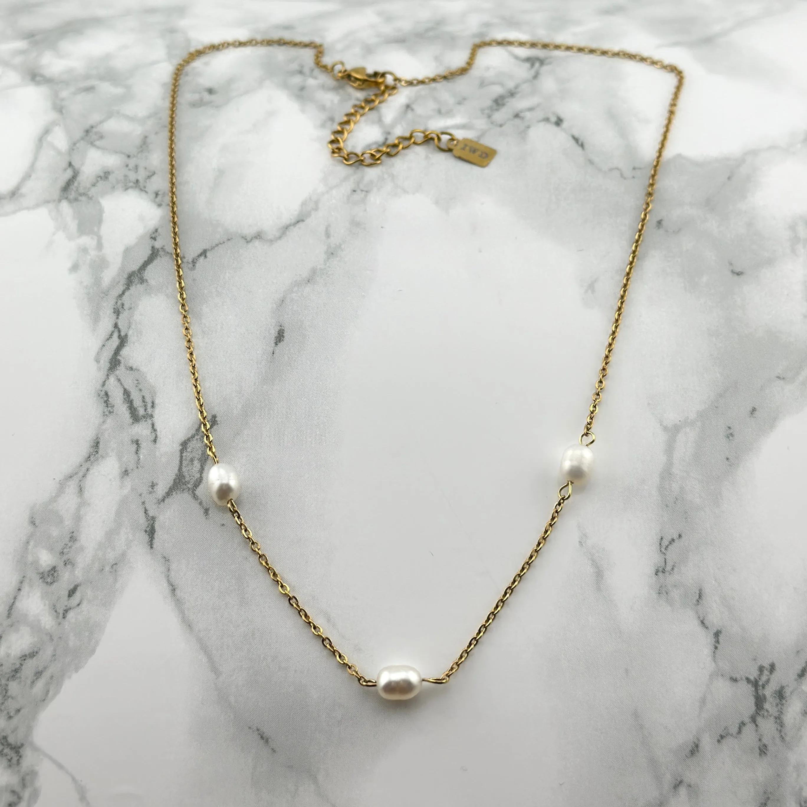 Dainty Pearl Necklace