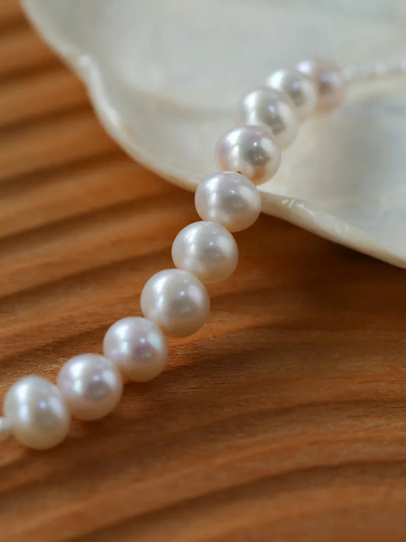 French Minimalist Pearl Necklace (Two Variants)