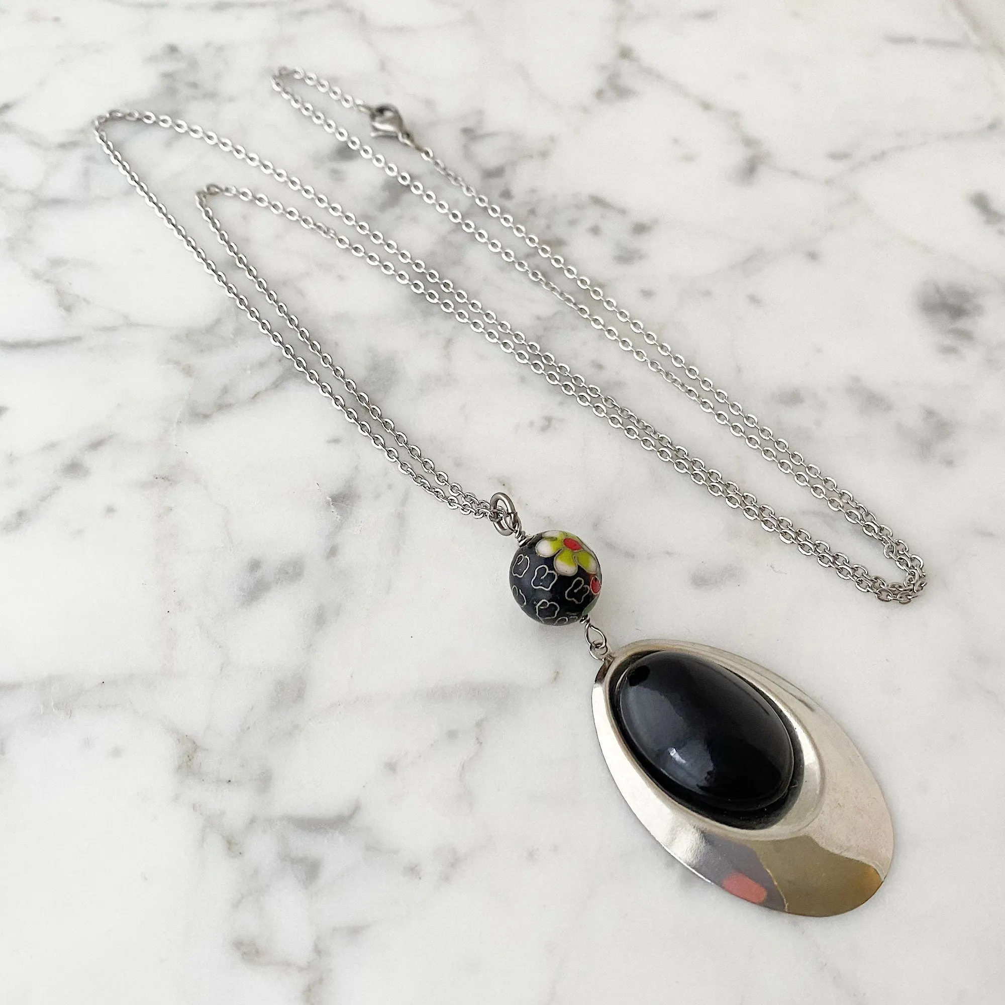 LAINEY black and silver oval pendant