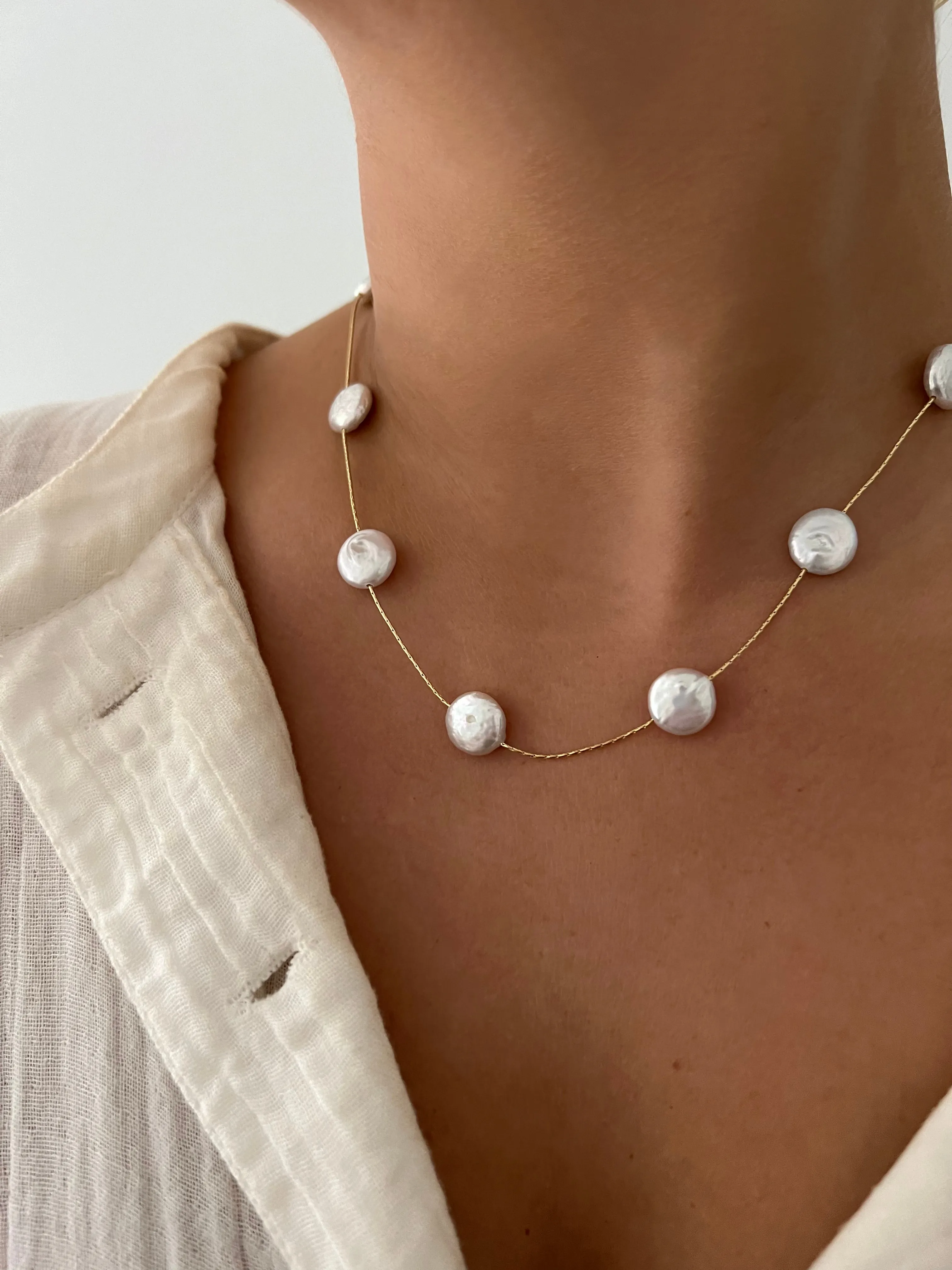 LAUREN PEARL NECKLACE