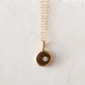 NG3 14kt Gold Button Necklace w Diamond. 1/4" Button; 16" Chain