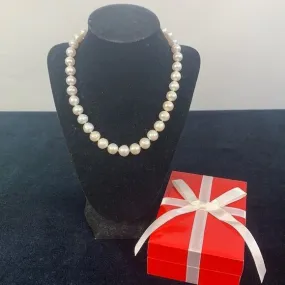 NWT 14KT freshwater pearl necklace