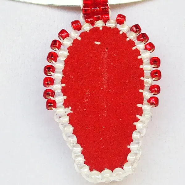 Ogin Bead Embroidery Pendant Necklace