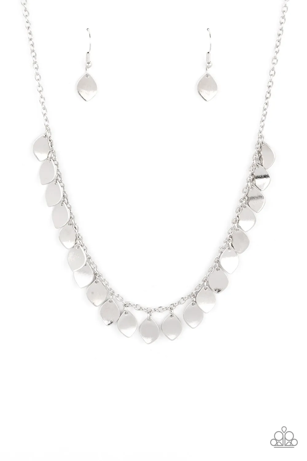 Paparazzi Necklace ~ Dainty DISCovery - Silver