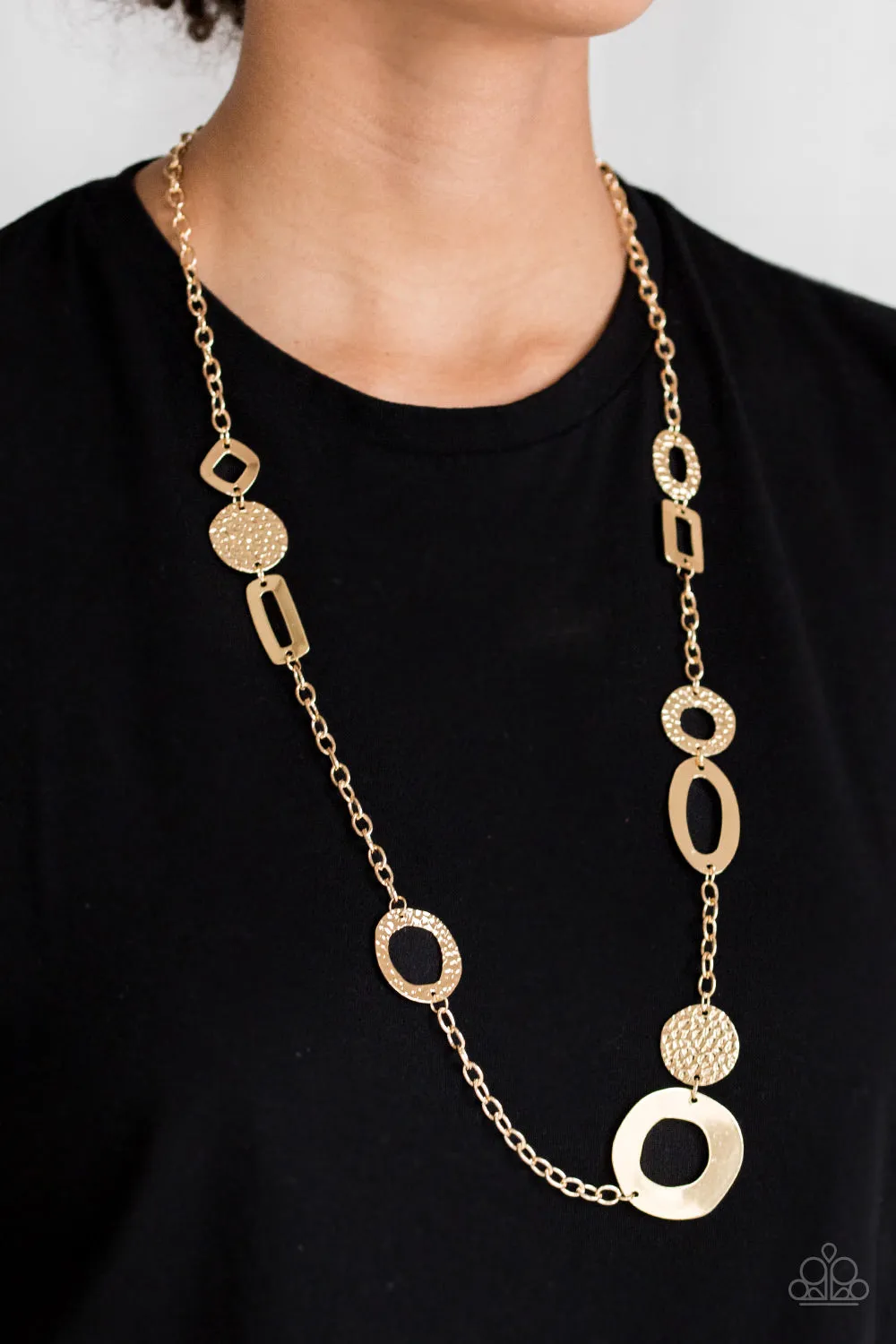 Paparazzi Necklace ~ Metro Scene - Gold