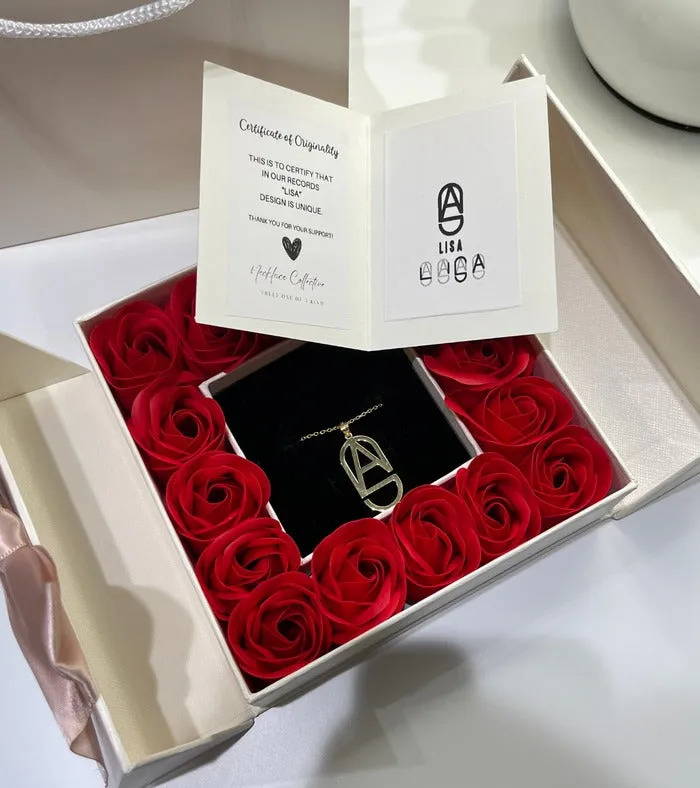 Rose Gift Box With Custom Necklace