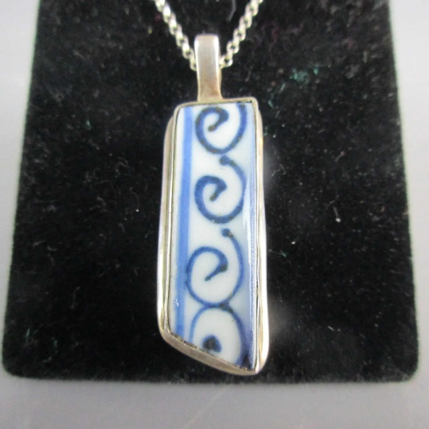 Sterling Silver Ming Ceramic Shard Pendant Necklace Vintage c1980