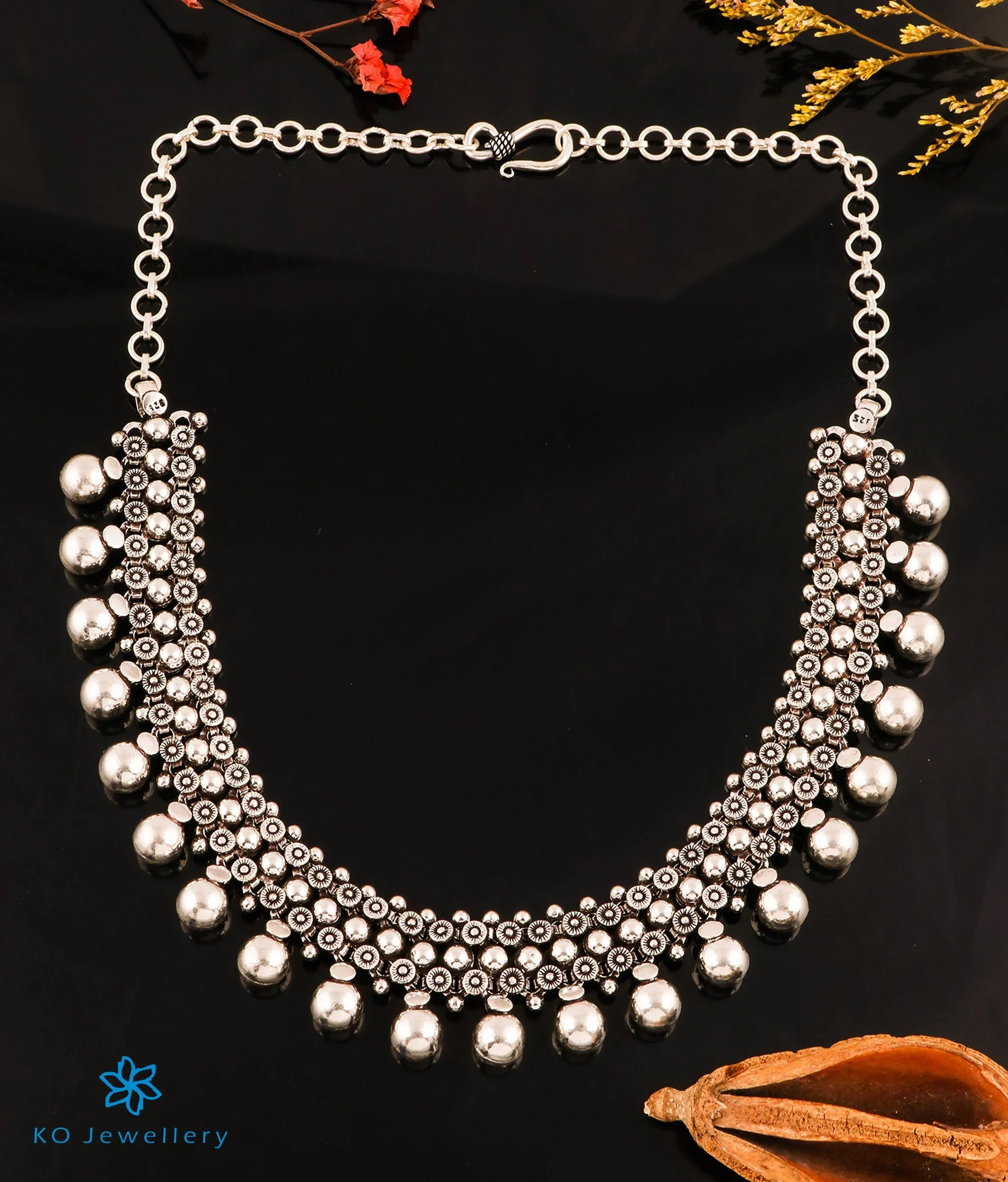 The Ajeya Silver Antique Necklace (Oxidised)