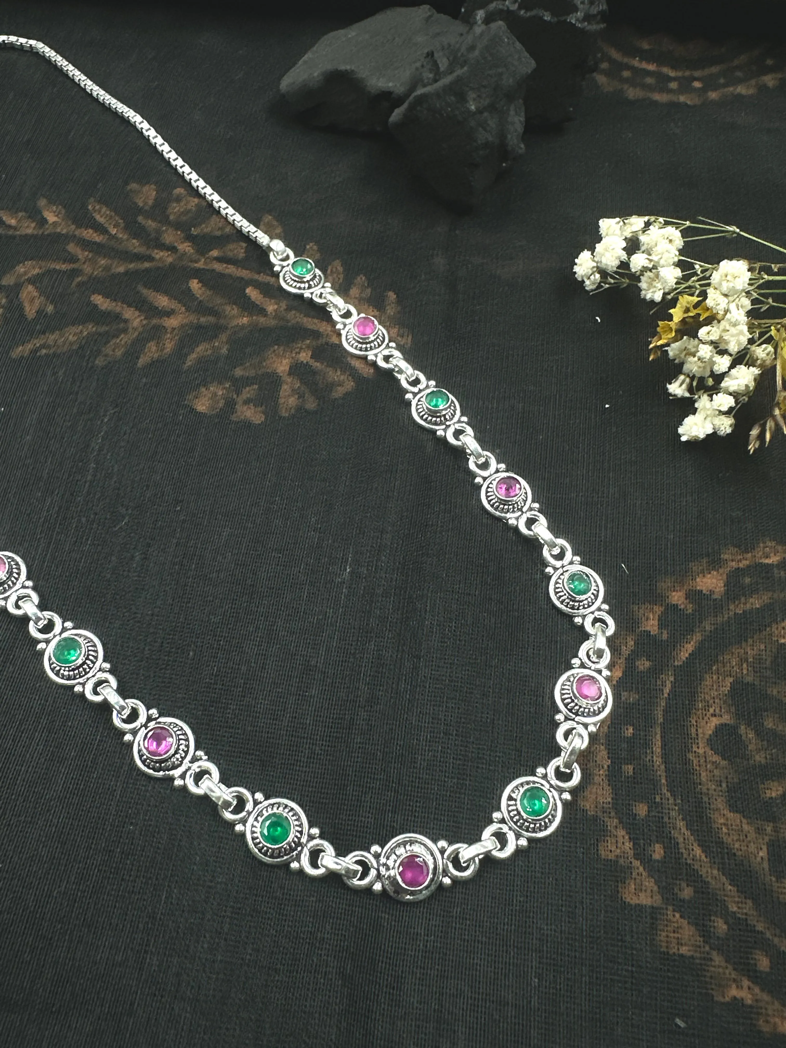 The Silver Gemstone Necklace (Red/green)