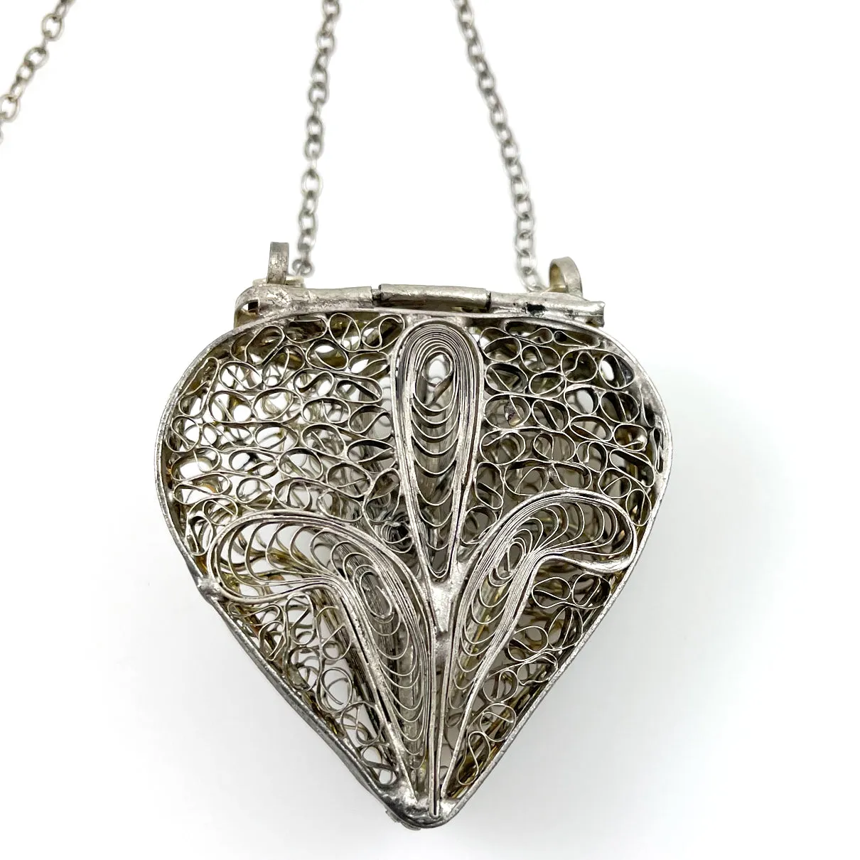 Vintage Silver Filigree Heart Locket Necklace